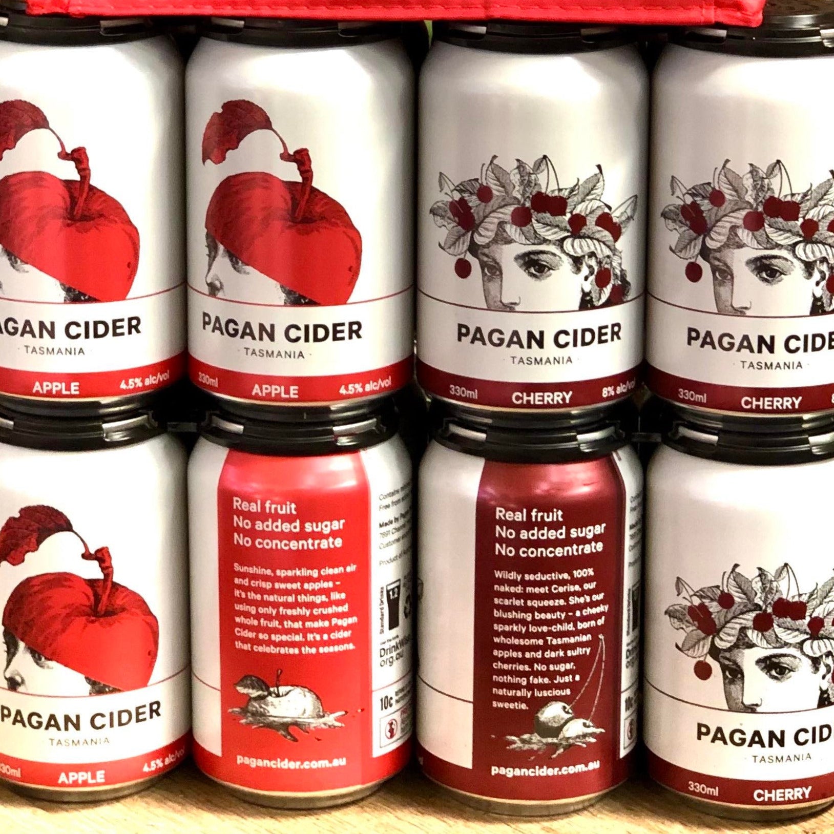 MIXED CUBE – 8 apple cans + 8 cherry cans